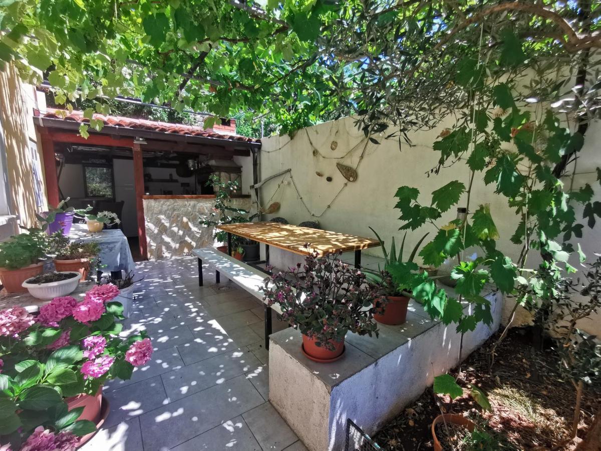 Apartman Nekic Црес Экстерьер фото